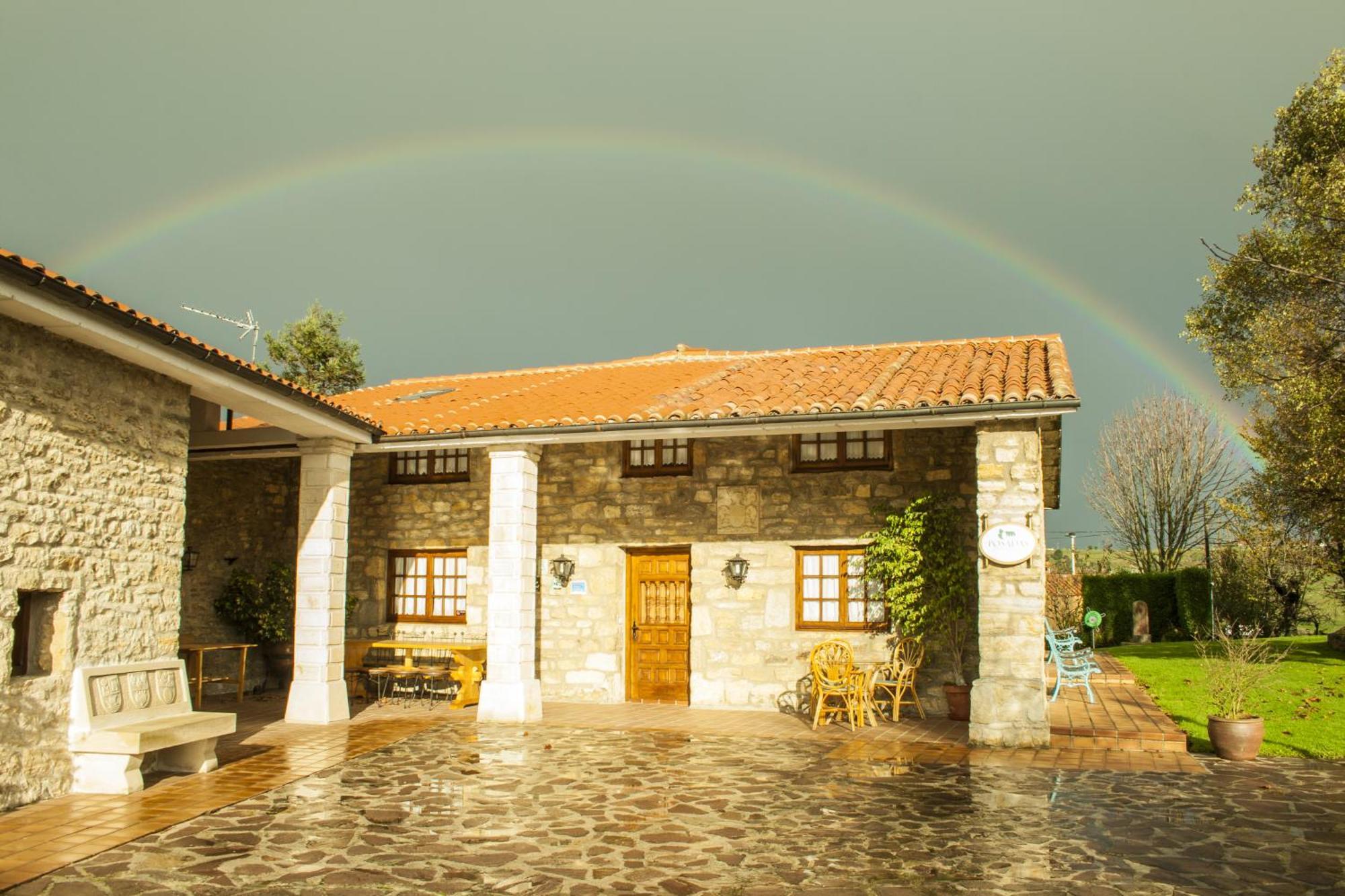 Posada Paz Hinojedo Ngoại thất bức ảnh
